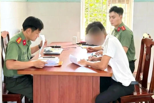 Xử phạt người đàn ông xúc phạm đoàn kỵ binh Công an nhân dân trên Facebook