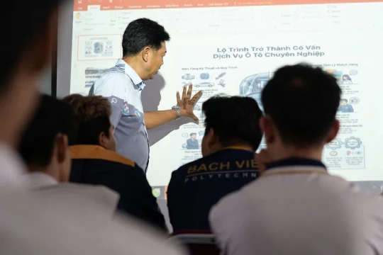 Giáo dục trong 'đường băng' tăng trưởng hai con số: 'Mặt trận' mới trước làn sóng trí tuệ nhân tạo