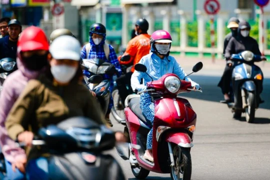 Dự báo thời tiết ngày 24/6: Nắng nóng gay gắt, nhiều nơi trên 40 độ C