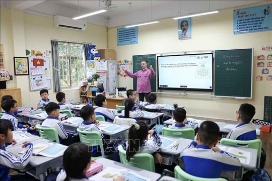 Kiến tạo môi trường học ngoại ngữ thân thiện, gần gũi với MM886 slot game, bắn cá, lô đề, đá gà