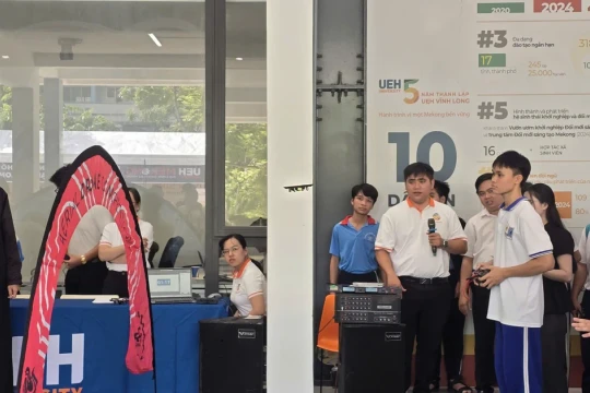 127 đội tranh tài tại Hội thi STEM và Drone UEH - Vĩnh Long 2026