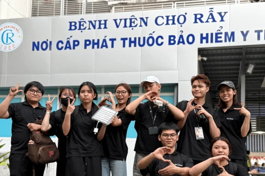 Khi những người trẻ đi tìm câu chuyện hồi sinh