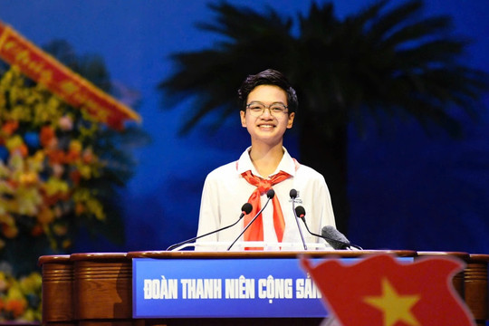 Nam sinh gây sốt tại Đại hội Đoàn: "Em ước mơ trở thành nghệ sĩ tri thức"