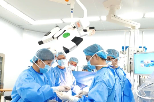 Bệnh viện trở thành giảng đường đặc biệt