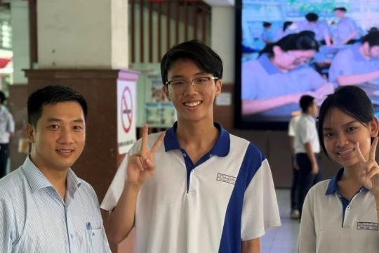 Một trường phổ thông ở TPHCM có 35% học sinh lớp 11 đạt 7.0 IELTS trở lên