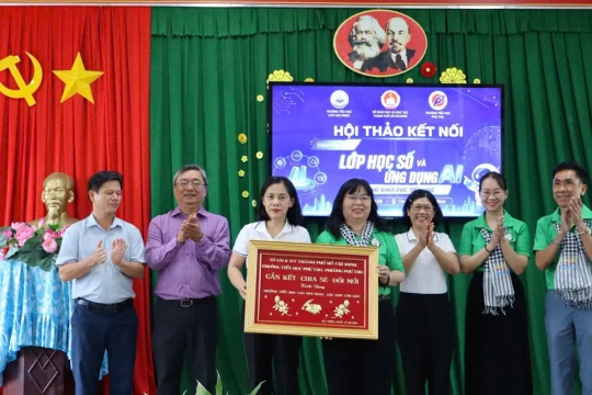 Trí tuệ nhân tạo nối nhịp tri thức từ đất liền ra Côn Đảo