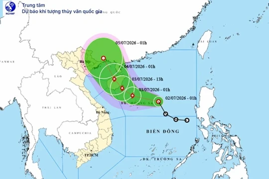 Áp thấp nhiệt đới mạnh lên thành bão, mỗi giờ đi được khoảng 15km