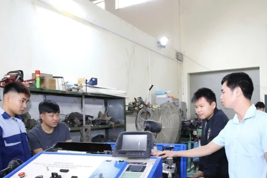 Rèn luyện kỹ năng nghề nghiệp, hành trang cần thiết hướng tới tương lai