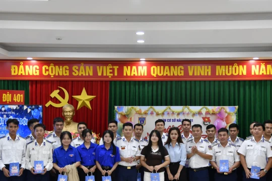 Tuổi trẻ Hải đội 401 xung kích thực hiện Chỉ thị 76 của Bộ Quốc phòng
