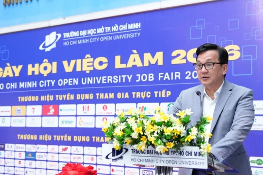 Trường Đại học Mở TPHCM kết nối hơn 2.000 cơ hội việc làm cho sinh viên