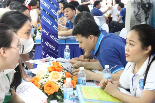 Dự báo điểm chuẩn nhiều trường đại học giảm nhẹ