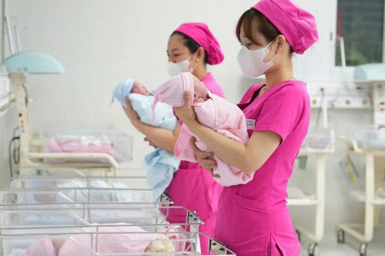 Quy định mới đối với tất cả người lao động sinh con thứ hai từ ngày 1/7