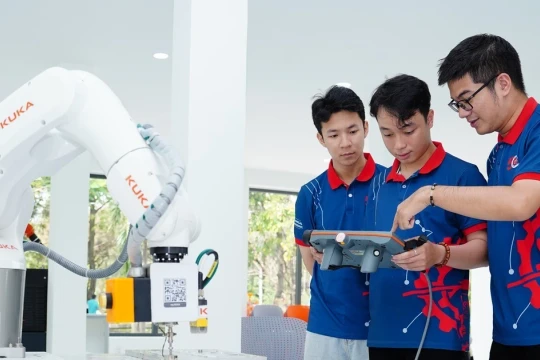 Miễn học phí ngành Điện hạt nhân: Cần chính sách đủ mạnh để giữ chân nhân lực