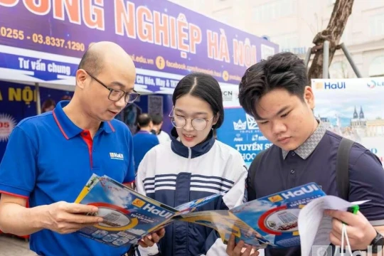 Điểm sàn xét tuyển năm 2026 Đại học Công nghiệp Hà Nội từ 17 - 20 điểm