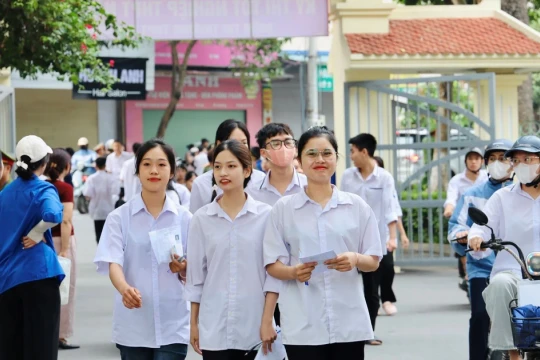 Rà soát kết quả thi tốt nghiệp THPT: Xử lý nghiêm sai phạm, bảo đảm quyền lợi chính đáng của thí sinh