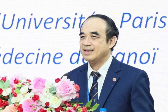 GS Nguyễn Hữu Tú giữ chức Hiệu trưởng Đại học Y Hà Nội