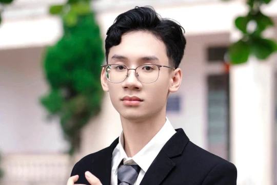 Bí quyết đạt 2 điểm 10 tại Kỳ thi tốt nghiệp THPT của nam sinh Hưng Yên