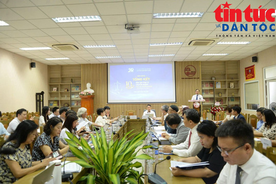 Tổng kết 10 năm đào tạo thạc sỹ pháp luật về quyền con người
