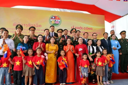 Khởi công trường mầm non nơi biên giới Việt Nam - Lào