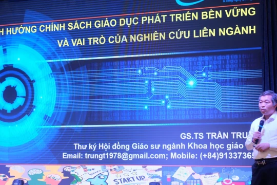 Bàn giải pháp phát triển giáo dục bền vững trước làn sóng AI