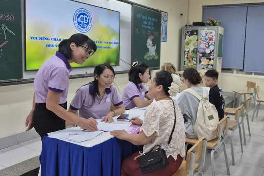 Từ ngày 12/7, trường công lập Hà Nội tuyển sinh trực tiếp vào các lớp đầu cấp