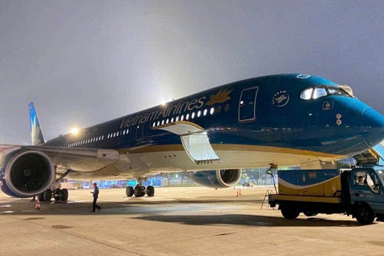 Nhiều ngày trước, sân bay Nội Bài ghi nhận một máy bay lạ của Vietnam Airlines hạ cánh