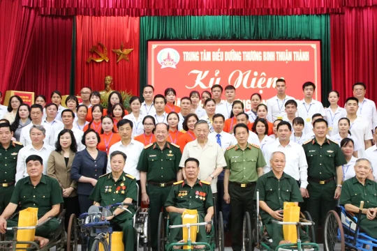 Tổng Bí thư, Chủ tịch nước Tô Lâm thăm, tặng quà các thương binh, bệnh binh