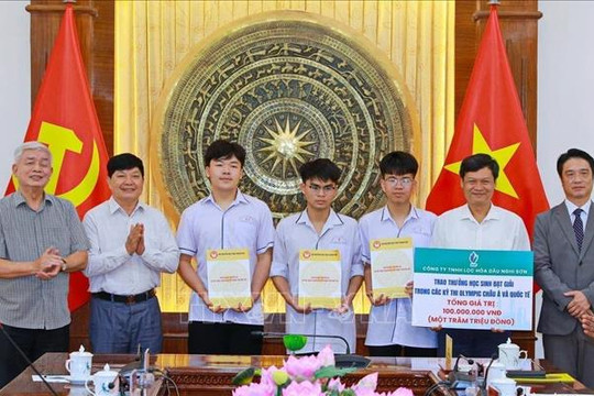 Tuyên dương học sinh giành huy chương Olympic quốc tế và khu vực năm 2026
