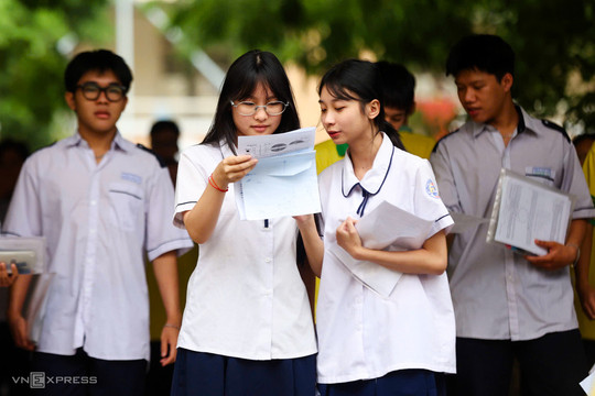 Hơn 367.000 thí sinh bỏ xét tuyển đại học