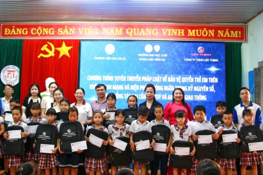 Trang bị kiến thức pháp luật, nâng cao kỹ năng tự bảo vệ cho học sinh tiểu học