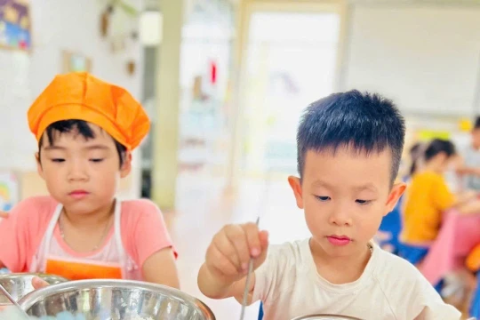 Giữ an toàn thực phẩm trong trường học bằng các giải pháp từ gốc