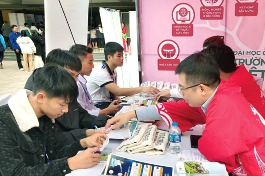 Đổi mới truyền thông giáo dục nghề nghiệp từ trường học