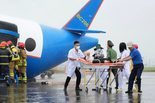 Diễn tập tình huống chữa cháy, cứu nạn, cứu hộ, di dời máy bay tại Cảng hàng không quốc tế Nội Bài