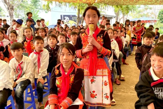 Hành trang mới của học trò vùng cao