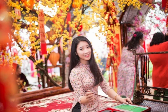 Mạng xã hội… 'tiếp sức' đưa áo dài đến gần người trẻ