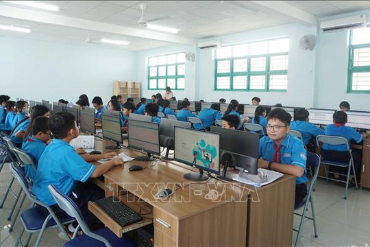Đổi mới giáo dục từ sắp xếp lại mạng lưới trường lớp đến chuẩn bị năng lực cho tương lai