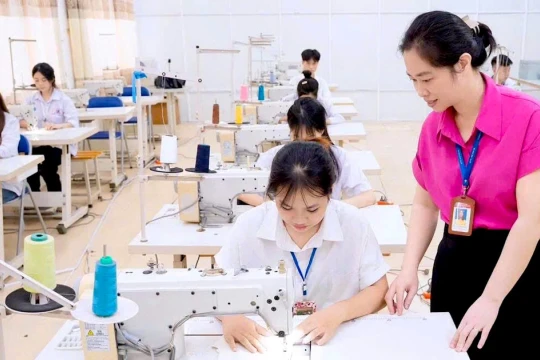 ‘Gỡ nút thắt’ nguồn nhân lực để duy trì tăng trưởng kinh tế hai con số