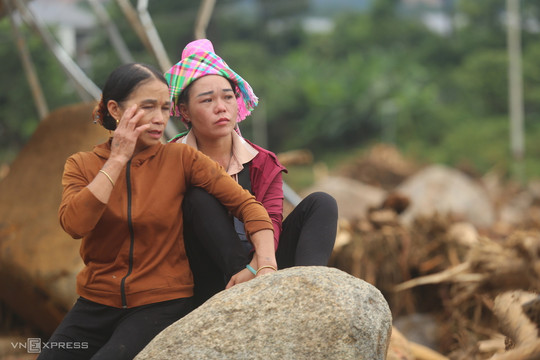 Trắng tay sau lũ quét ở Mường Than