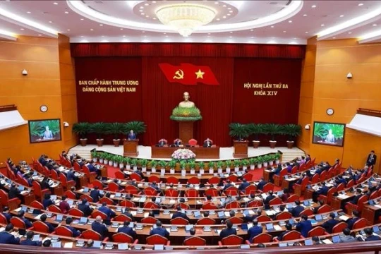 Thông cáo báo chí về ngày làm việc thứ hai Hội nghị Trung ương 3 khóa XIV
