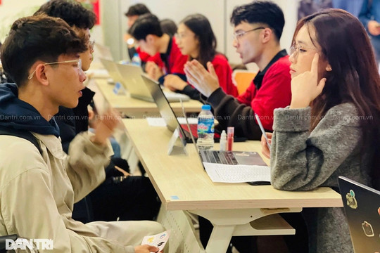 Bị “tố” từ chối thí sinh có chứng chỉ IELTS, ĐH Kinh tế Quốc dân nói gì?