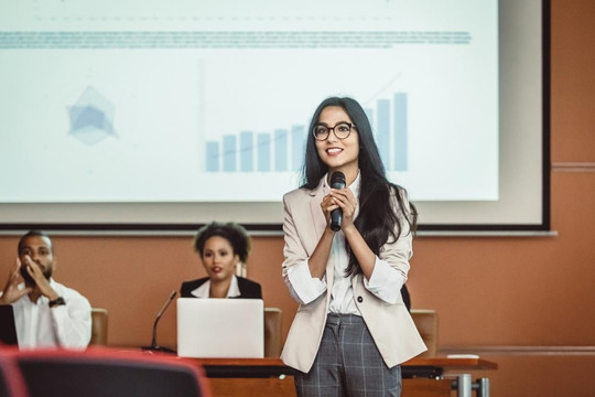 TRỜI càng nắng nóng càng VƯỢNG, giữa tuần này 22-24/7 có 3 con giáp làm ăn cực MÁT tay, tiền về liên tù tì