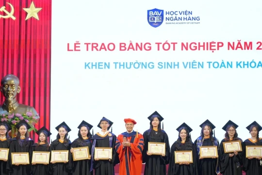 Phát triển giáo dục tạo nguồn nhân lực cốt lõi cho tầm nhìn dài hạn
