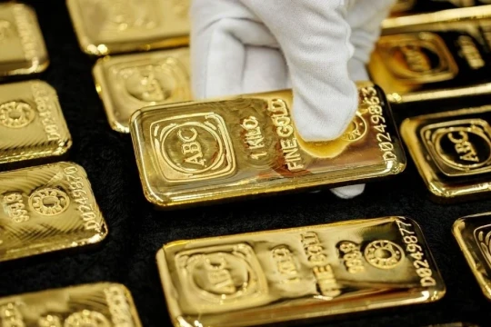 Giá vàng ngày 24/7: Lao dốc thẳng đứng