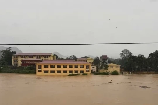 Bộ GD&ĐT yêu cầu bảo đảm an toàn trường học trước nguy cơ mưa lũ, sạt lở đất