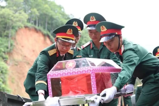 Đưa 34 hài cốt liệt sĩ về Nghĩa trang Liệt sĩ Quốc gia Vị Xuyên