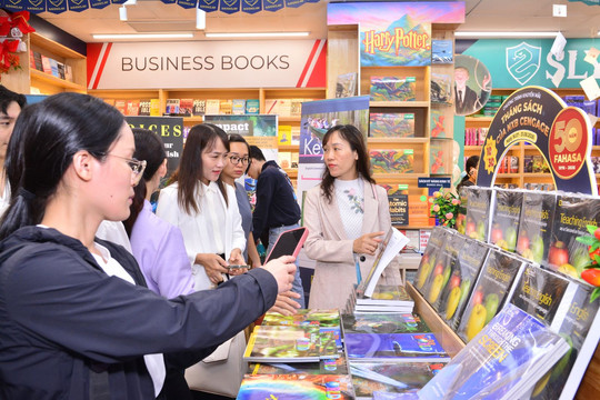 Đa dạng giải pháp đáp ứng nhu cầu sách giáo khoa trước năm học mới