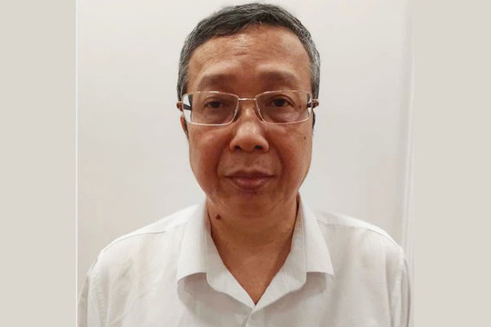 Bắt giam Thứ trưởng Bộ Nông nghiệp và Môi trường Hoàng Trung tội nhận hối lộ