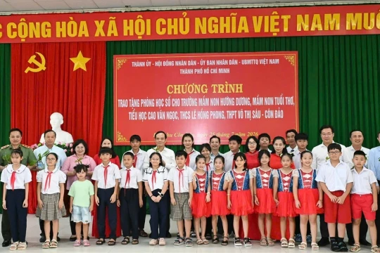 Tin học Đại Dương đồng hành trao tặng Phòng học số cho Trường Mầm non Tuổi Thơ