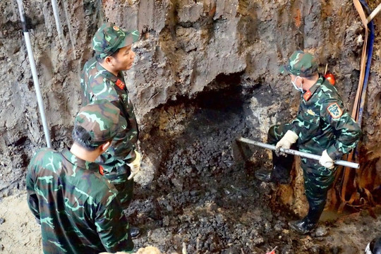 Phát hiện thêm 5 bộ hài cốt liệt sĩ tại công viên Lê Thị Riêng