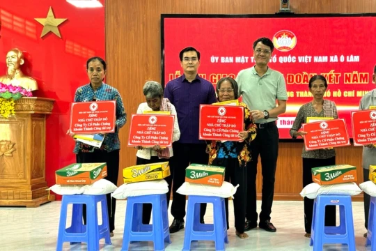 An Giang bàn giao 17 căn nhà Đại đoàn kết cho đồng bào Khmer